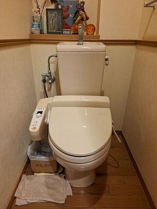 節水性能、優れた洗浄力、快適な使用感を兼ね備えたトイレのビフォー画像