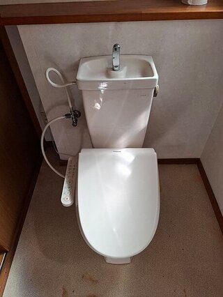 トイレ空間をより広くするリフォームのビフォー画像