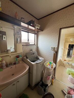 デザインにこだわった素敵な浴室・脱衣所リフォームのビフォー画像