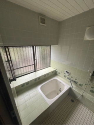 お掃除ラク＆あたたかい快適バスルームへのビフォー画像