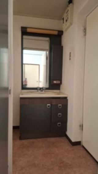 Vシリーズで明るく使いやすい空間へのビフォー画像