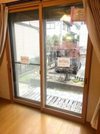 LIXILインプラスで快適性を高める内窓リフォームのアフター画像