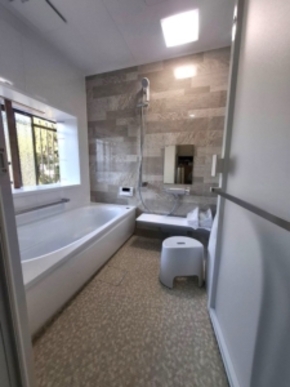 お掃除ラク＆あたたかい快適バスルームへのアフター画像