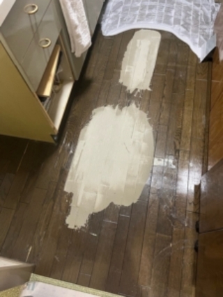 フロアタイルで耐水性＆お手入れしやすい空間へのビフォー画像