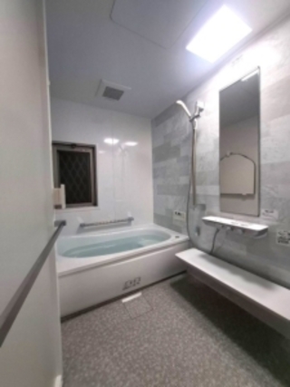 床ワイパー洗浄付き浴室のアフター画像