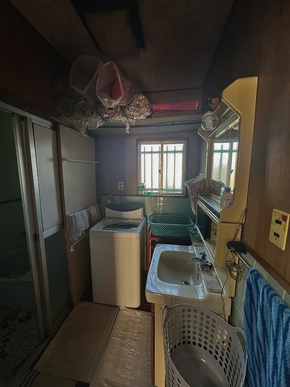 LIXIL「ピアラ」W600で明るく開放的な洗面空間へのビフォー画像